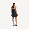 Vestido babydoll com alças para mulher, em preto